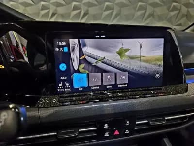 Vendo Volkswagen Golf 2021 - 36500 EUR, 60950 km - AUTO.MOTO.pt