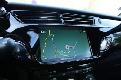 Vendo Citroën DS3 2012 - 8990 EUR, 207000 km - AUTO.MOTO.pt