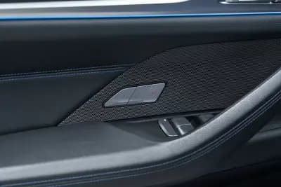 Vendo BMW i4 2022 - 45950 EUR, 79000 km - AUTO.MOTO.pt