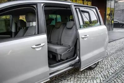 Sell SEAT Alhambra 2015 - 16990 EUR, 204572 km - AUTO.MOTO.pt