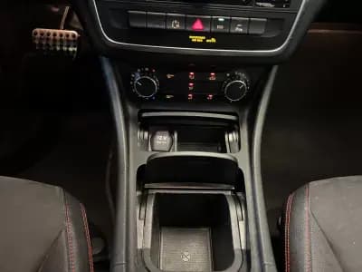 Sell Mercedes-Benz GLA 200 2015 - 21990 EUR, 120000 km - AUTO.MOTO.pt