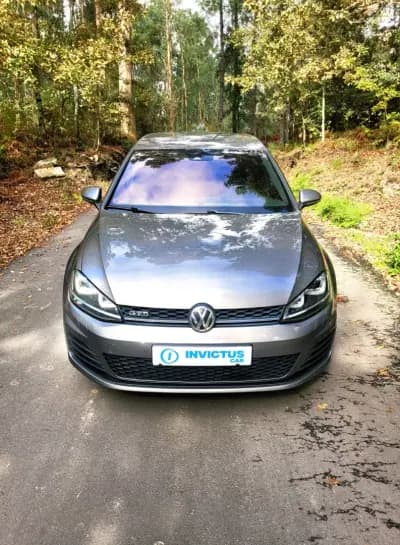 Vendo Volkswagen Golf 2015 - 16990 EUR, 218000 km - AUTO.MOTO.pt