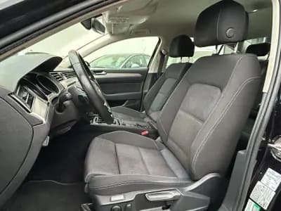 Vendo Volkswagen Passat 2017 - 18990 EUR, 134000 km - AUTO.MOTO.pt