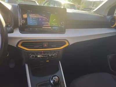 Sell SEAT Arona 2024 - 17500 EUR, 34324 km - AUTO.MOTO.pt