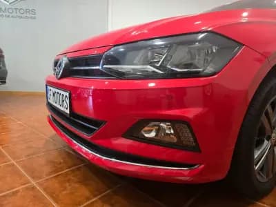 Vendo Volkswagen Polo 2018 - 16480 EUR, 138507 km - AUTO.MOTO.pt