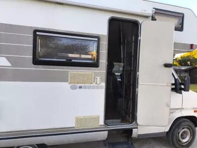 Vendo Fiat Ducato 1992 - 13965 EUR, 207000 km - AUTO.MOTO.pt