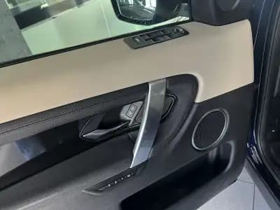 Sell Land Rover Discovery Sport 2021 - 37200 EUR, 74894 km - AUTO.MOTO.pt