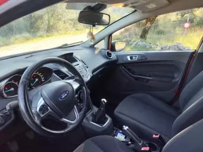 Vendo Ford Fiesta 2016 - 7950 EUR, 186200 km - AUTO.MOTO.pt