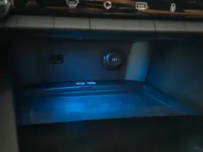 Vendo Peugeot 3008 2016 - 17450 EUR, 116000 km - AUTO.MOTO.pt