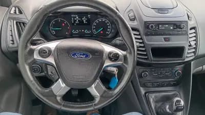 Vendo Ford Transit Connect 2018 - 12300 EUR, 207321 km - AUTO.MOTO.pt