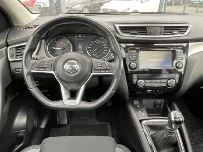 Vendo Nissan Qashqai 2018 - 19300 EUR, 148000 km - AUTO.MOTO.pt