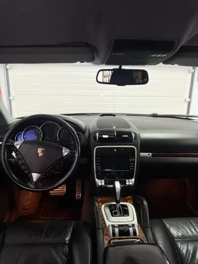 Vendo Porsche Cayenne 2005 - 24900 EUR, 150000 km - AUTO.MOTO.pt