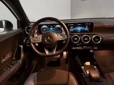 Vendo Mercedes-Benz A 180 2020 - 25499 EUR, 132000 km - AUTO.MOTO.pt