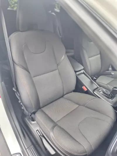 Vendo Volvo V40 Cross Country 2015 - 13900 EUR, 162000 km - AUTO.MOTO.pt