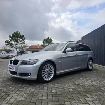 Vendo BMW 320 2010 - 12950 EUR, 136099 km - AUTO.MOTO.pt