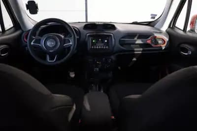 Vendo Jeep Renegade 2020 - 27500 EUR, 24000 km - AUTO.MOTO.pt