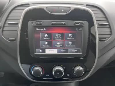 Vendo Renault Captur 2015 - 11900 EUR, 133000 km - AUTO.MOTO.pt