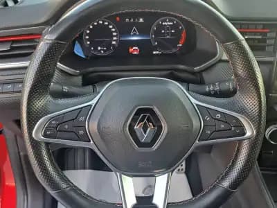 Vendo Renault Captur 2022 - 17990 EUR, 86130 km - AUTO.MOTO.pt