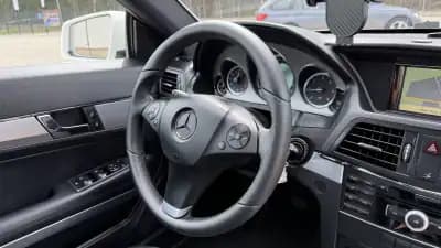Sell Mercedes-Benz E 250 2010 - 18500 EUR, 0 km - AUTO.MOTO.pt
