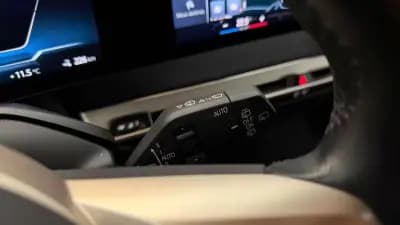 Vendo BMW iX 2022 - 67000 EUR, 72402 km - AUTO.MOTO.pt