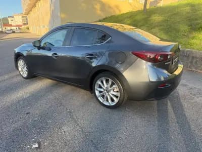 Vendo Mazda 3 2016 - 9800 EUR, 223000 km - AUTO.MOTO.pt