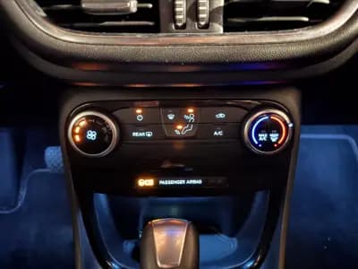 Vendo Ford Puma 2024 - 22250 EUR, 43134 km - AUTO.MOTO.pt