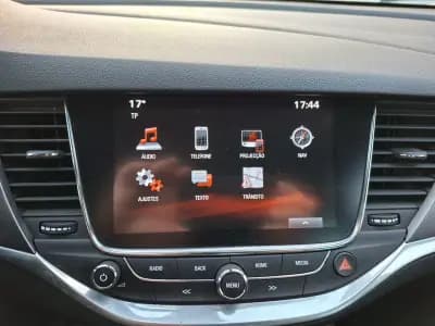 Vendo Opel Astra 2016 - 11000 EUR, 81600 km - AUTO.MOTO.pt