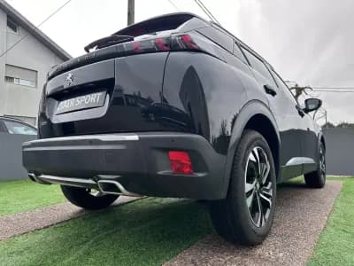 Vendo Peugeot 2008 2021 - 16900 EUR, 130000 km - AUTO.MOTO.pt