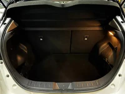 Sell Nissan Leaf 2020 - 15990 EUR, 53800 km - AUTO.MOTO.pt