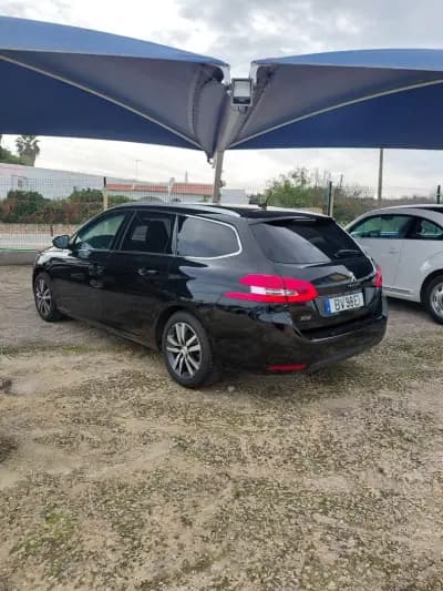Vendo Peugeot 308 SW 2019 - 16900 EUR, 141724 km - AUTO.MOTO.pt