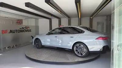 Vendo BMW 530e 2024 - 59900 EUR, 38890 km - AUTO.MOTO.pt