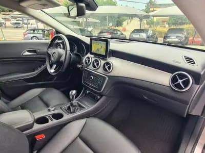 Sell Mercedes-Benz CLA 200 2015 - 20990 EUR, 97000 km - AUTO.MOTO.pt