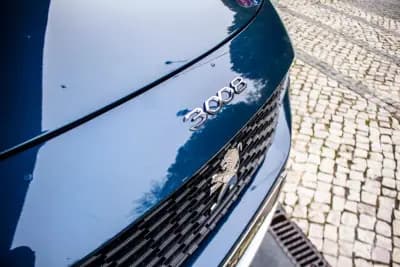 Sell Peugeot 3008 2021 - 19980 EUR, 119707 km - AUTO.MOTO.pt