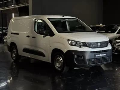 Vendo Peugeot Partner 2021 - 14990 EUR, 81900 km - AUTO.MOTO.pt