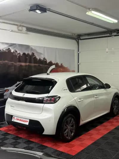 Sell Peugeot e-208 2022 - 19500 EUR, 62500 km - AUTO.MOTO.pt