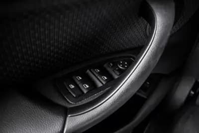 Vendo BMW X1 2020 - 23500 EUR, 111485 km - AUTO.MOTO.pt