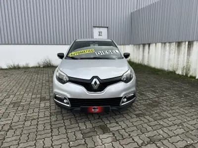 Vendo Renault Captur 2016 - 13490 EUR, 143000 km - AUTO.MOTO.pt