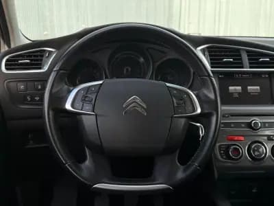 Vendo Citroën C4 2017 - 10900 EUR, 117000 km - AUTO.MOTO.pt
