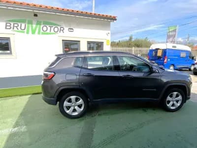 Vendo Jeep Compass 2017 - 16500 EUR, 93763 km - AUTO.MOTO.pt