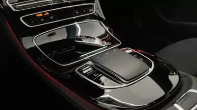 Sell Mercedes-Benz E 300 2022 - 42990 EUR, 90455 km - AUTO.MOTO.pt