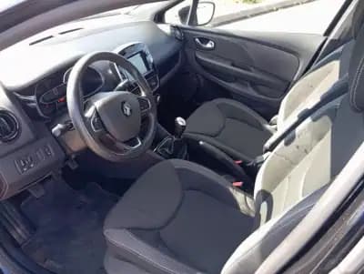 Sell Renault Clio Sport Tourer 2019 - 9990 EUR, 186806 km - AUTO.MOTO.pt