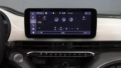 Vendo Fiat 500e C 2024 - 19900 EUR, 15000 km - AUTO.MOTO.pt