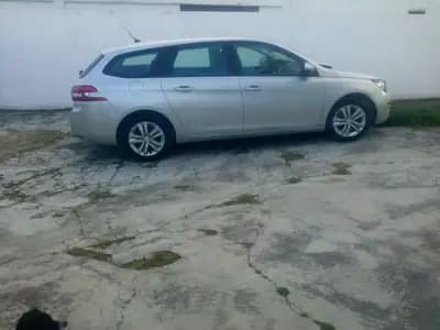 Vendo Peugeot 308 2015 - 11500 EUR, 139000 km - AUTO.MOTO.pt