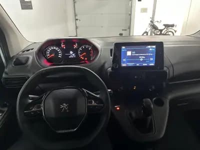 Vendo Peugeot Partner 2019 - 14500 EUR, 89000 km - AUTO.MOTO.pt