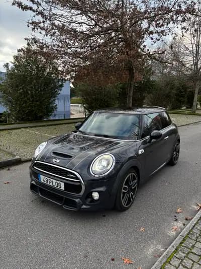 Sell MINI Cooper 2015 - 19000 EUR, 161440 km - AUTO.MOTO.pt