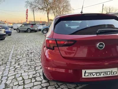 Vendo Opel Astra 2020 - 15500 EUR, 77000 km - AUTO.MOTO.pt