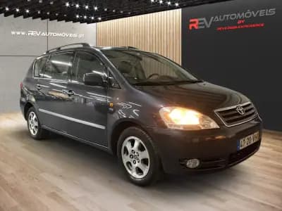 Sell Toyota Avensis Verso 2003 - 6450 EUR, 273631 km - AUTO.MOTO.pt