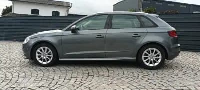Sell Audi A3 Limousine 2014 - 12190 EUR, 266000 km - AUTO.MOTO.pt