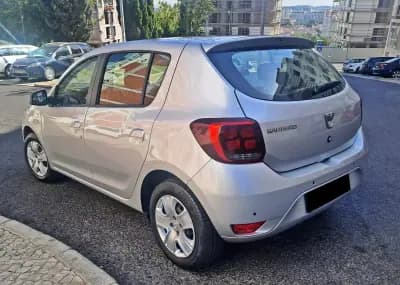 Vendo Dacia Sandero 2018 - 8500 EUR, 155000 km - AUTO.MOTO.pt