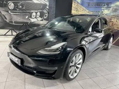 Vendo Tesla Model 3 2020 - 29700 EUR, 64646 km - AUTO.MOTO.pt